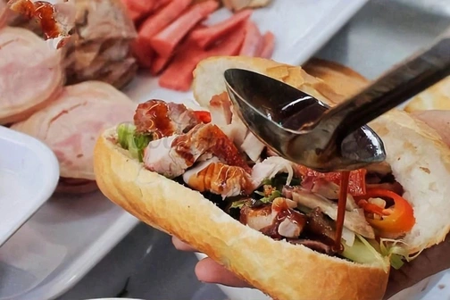 Nghi ngộ độc thực phẩm tại Nghệ An